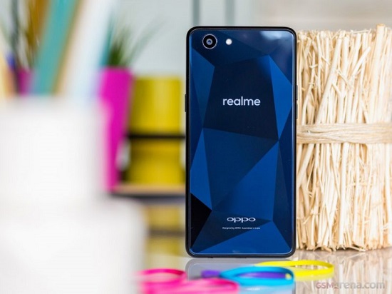 realme 1 02